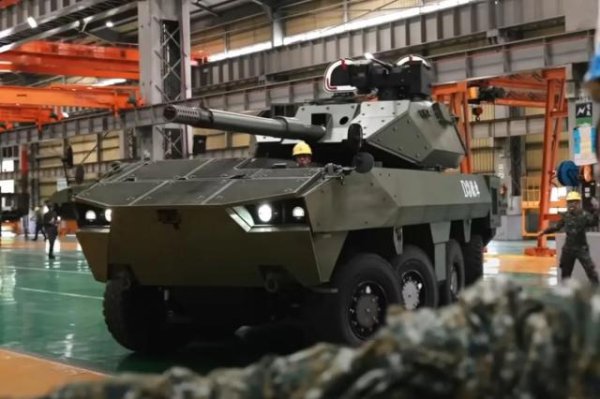 51策略 “矮化”成功！台伪105轮突第三版样车曝光，猛砍高度